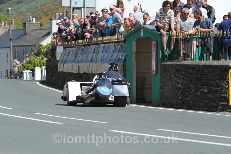 IMG_2626 - Sidecar Race 2 - TT 2013