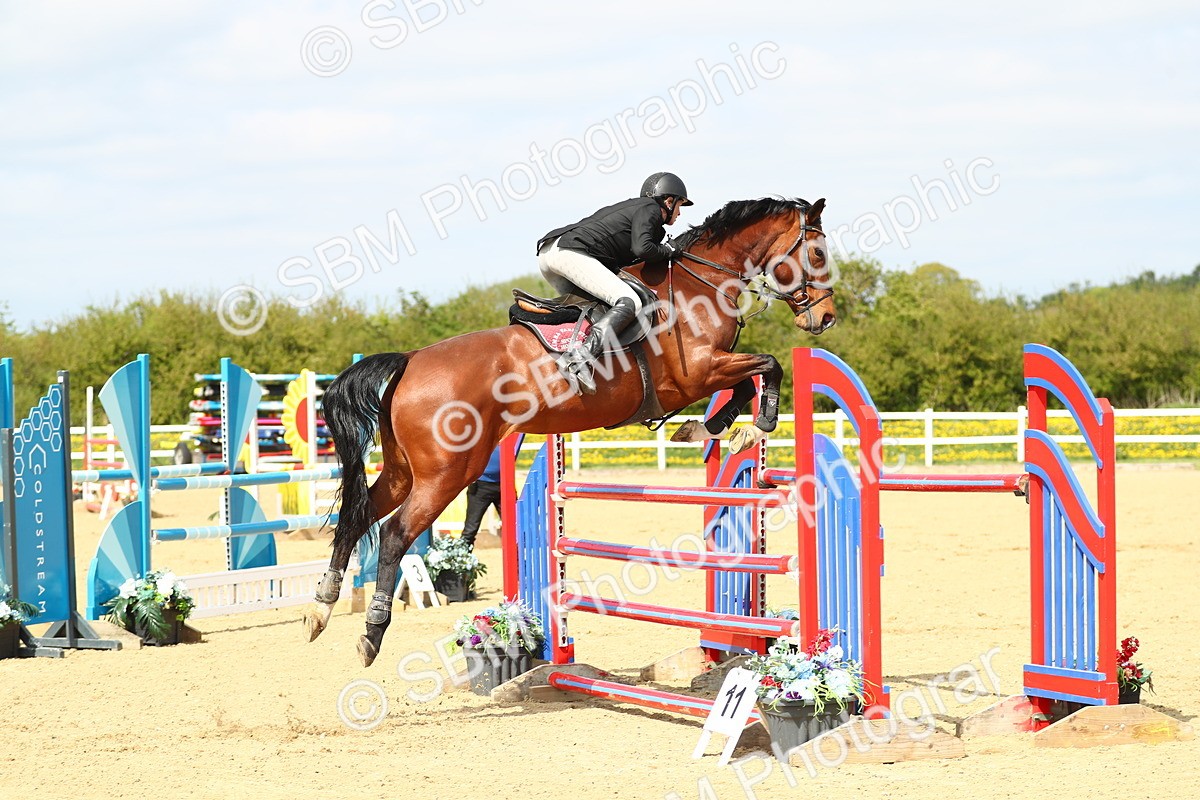 SBM_001387 - Class 5 - Senior Foxhunter 1.20m