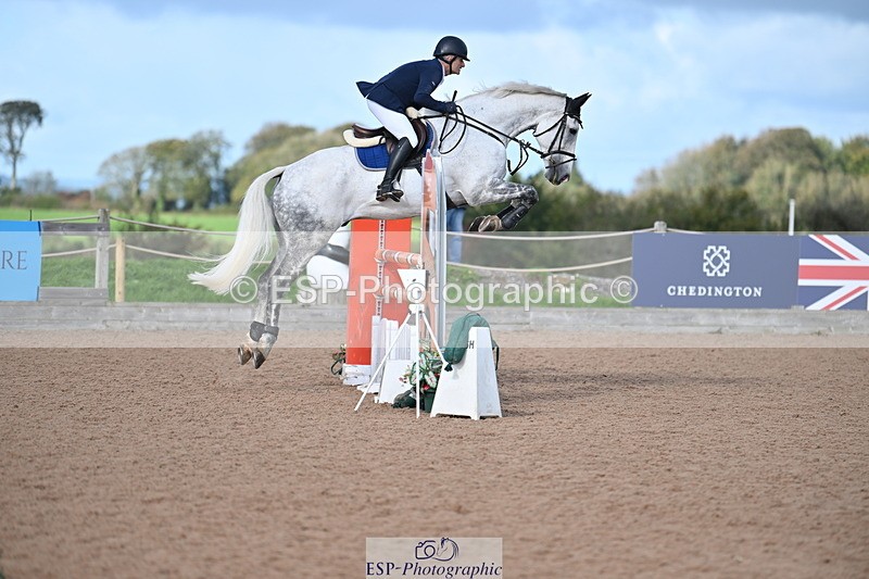 231014A-105024-04234 - Cls 18 Newcomers & 1.10m Open