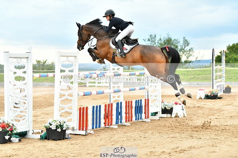 230720A-153755-03964 - Cls 9, 2 Star Big 1.40m Start to break