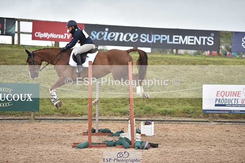 250830-115906-00864 - B-064-Amy.Tough