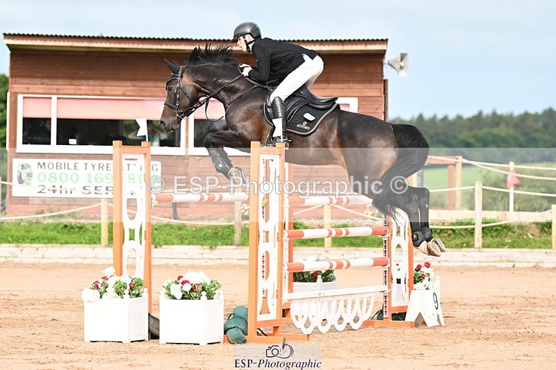 240721A-090128-16751 - Cls 20, 1 Star Gold Tour 1.35m