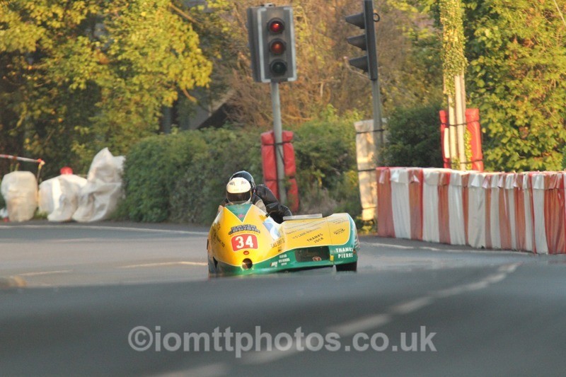 IMG_5709 - Thursday Practice - TT 2013 Side Car