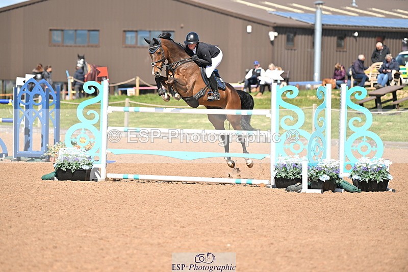 240418A-114543-02674 - Cls 5, 2 Star Medium Tour 1.35m