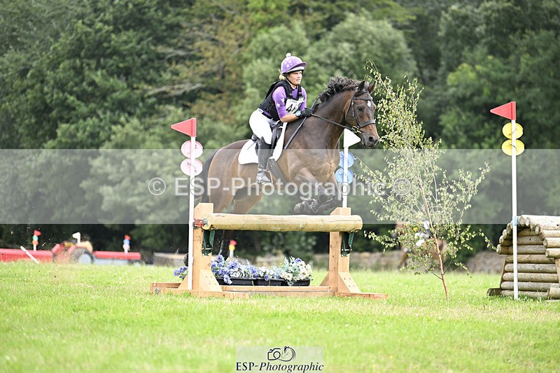 240804-130226-13901 - 460-Amelie_Huntington-Whiteley-HOLNEST_FINNEGAN