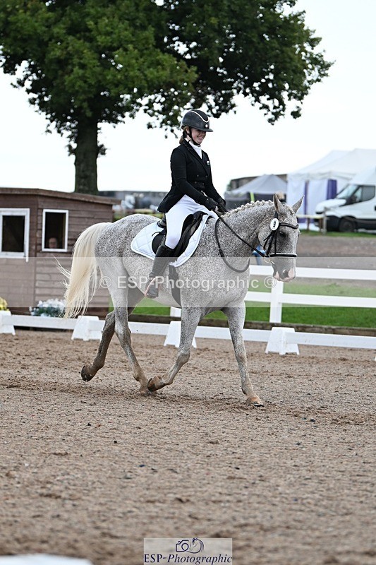 250907-125429-08474 - 009-Terri.EllawayTagula.Passion