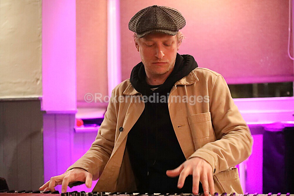 Joe-30 - Joe Webb Music