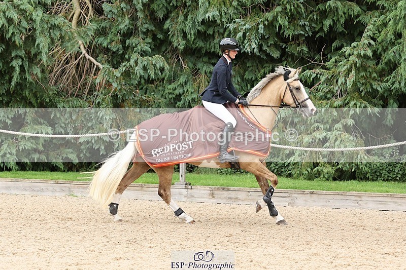 240817-113040-00976 - 03A Snr Disc