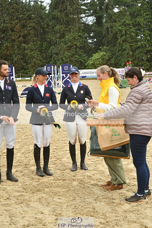 250525A-162200-18922 - Presentations Section D CCI 4 Star