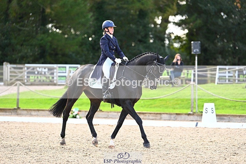 231021-143812-17882 - 342-STORM.IN.DECEMBER-Claire.Fielding-DR