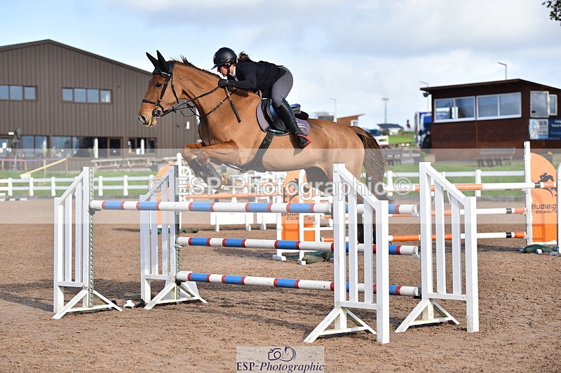 231101A-125916-00309 - Cls 5 Foxhunter & 1.20m Open