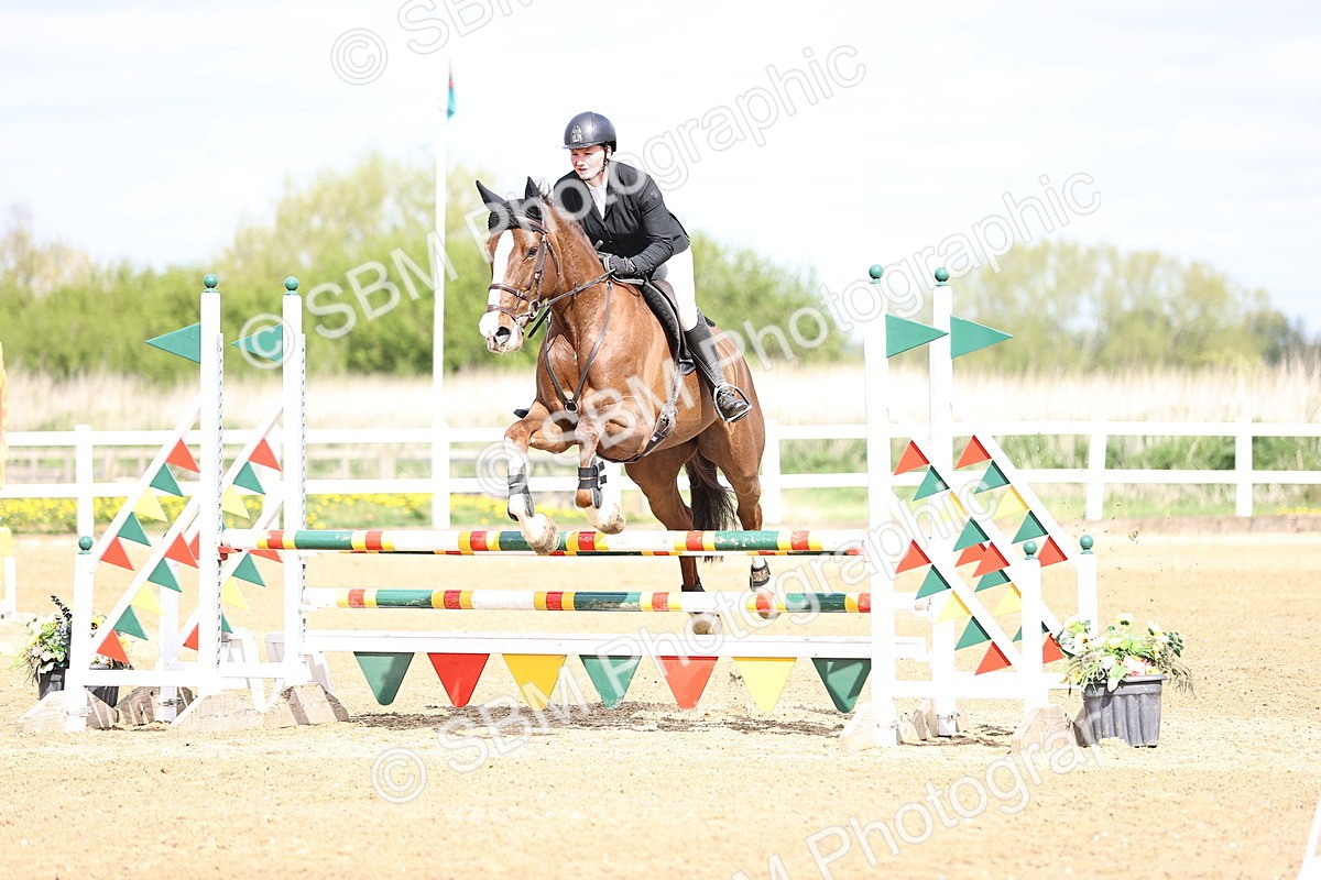 SBM_001711 - Class 9 - Senior British Novice - 90cm