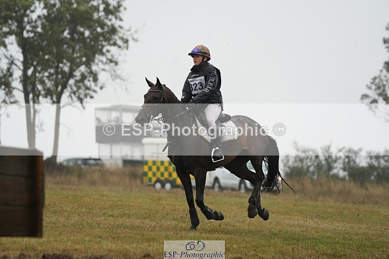 250830-152307-04014 - G-323-Fleur.Jackson