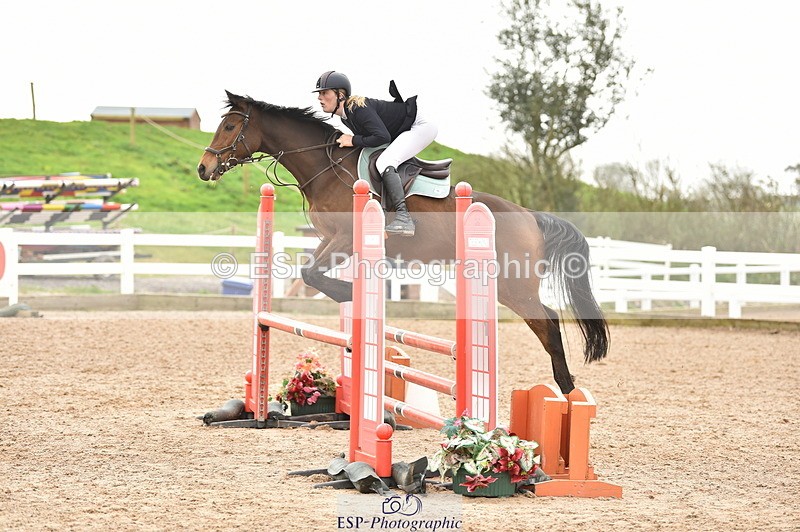 240405A-102720-00492 - Cls 8 British Novice and 90cm Open