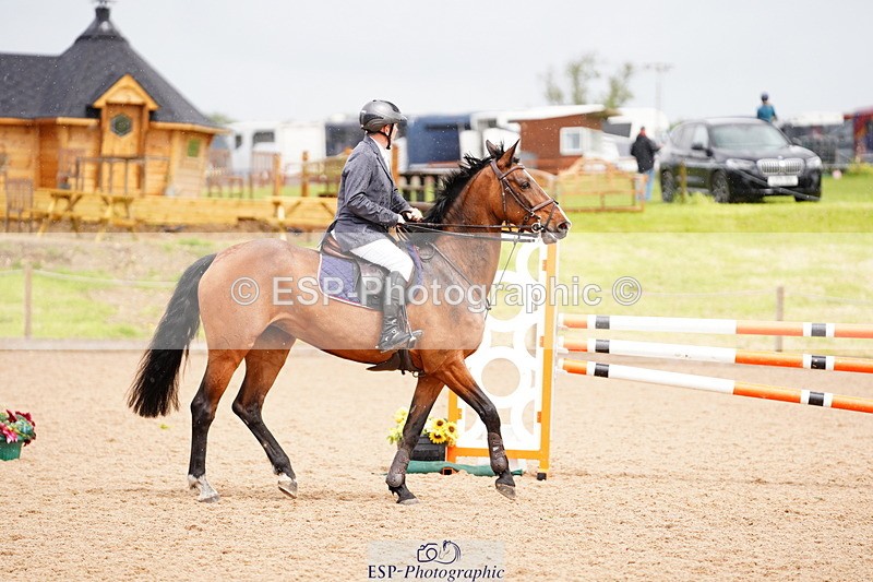 240526A-121026-07970 - Cls 26 Chard Equ 1.05m and 1.10m Grand Prix