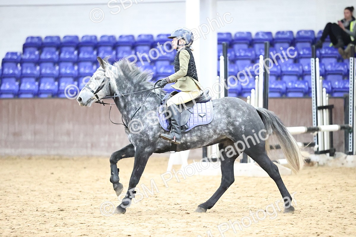 SBM_001518 - Class 5 - Henlow Veterinary Hospital 70cm