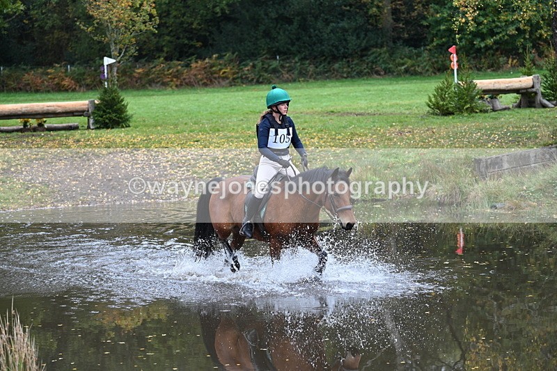 WJ7_3255 - Time 10:47 to 11:11 at the water