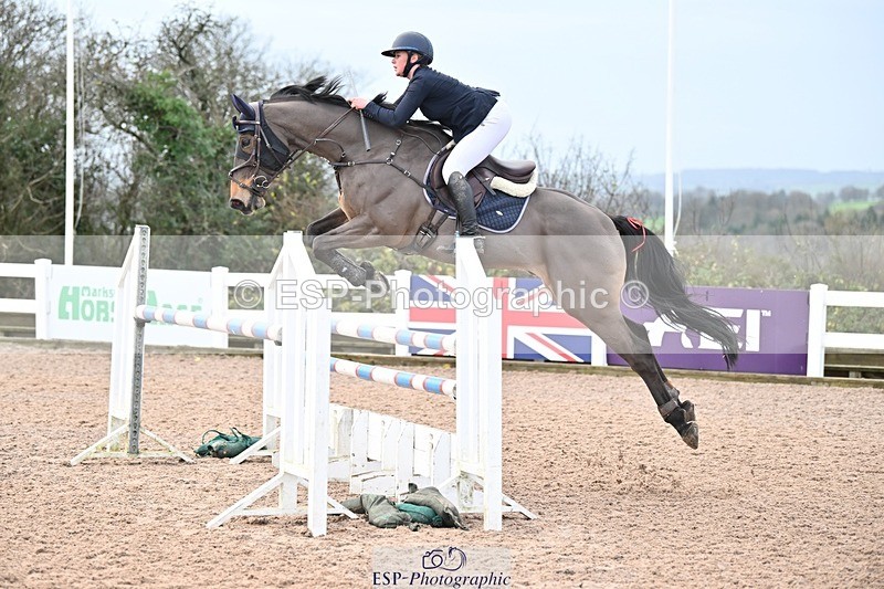 241206-130449-00902 - Cls 5 Newcomers and 1.10m Open