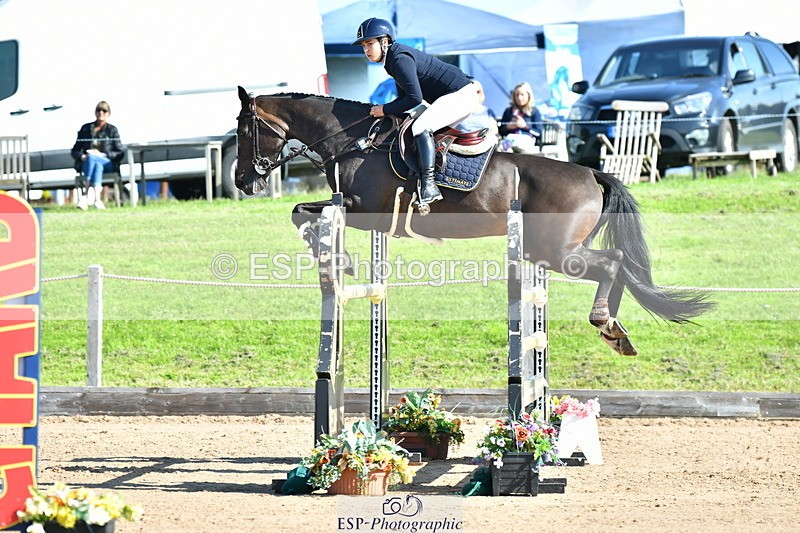 230720A-093744-01765 - Cls 1, 2 Star Small 1.30m