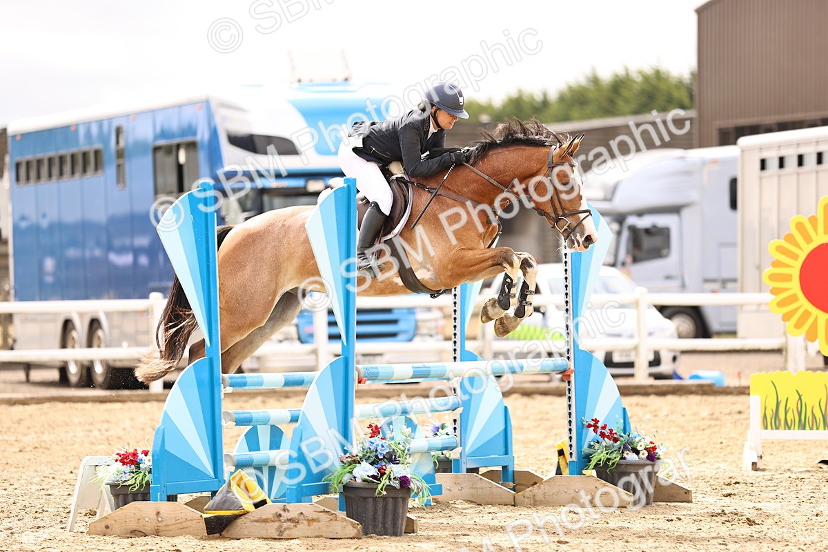 SBM_012737 - Class 13 - Senior British Novice - 90cm Open