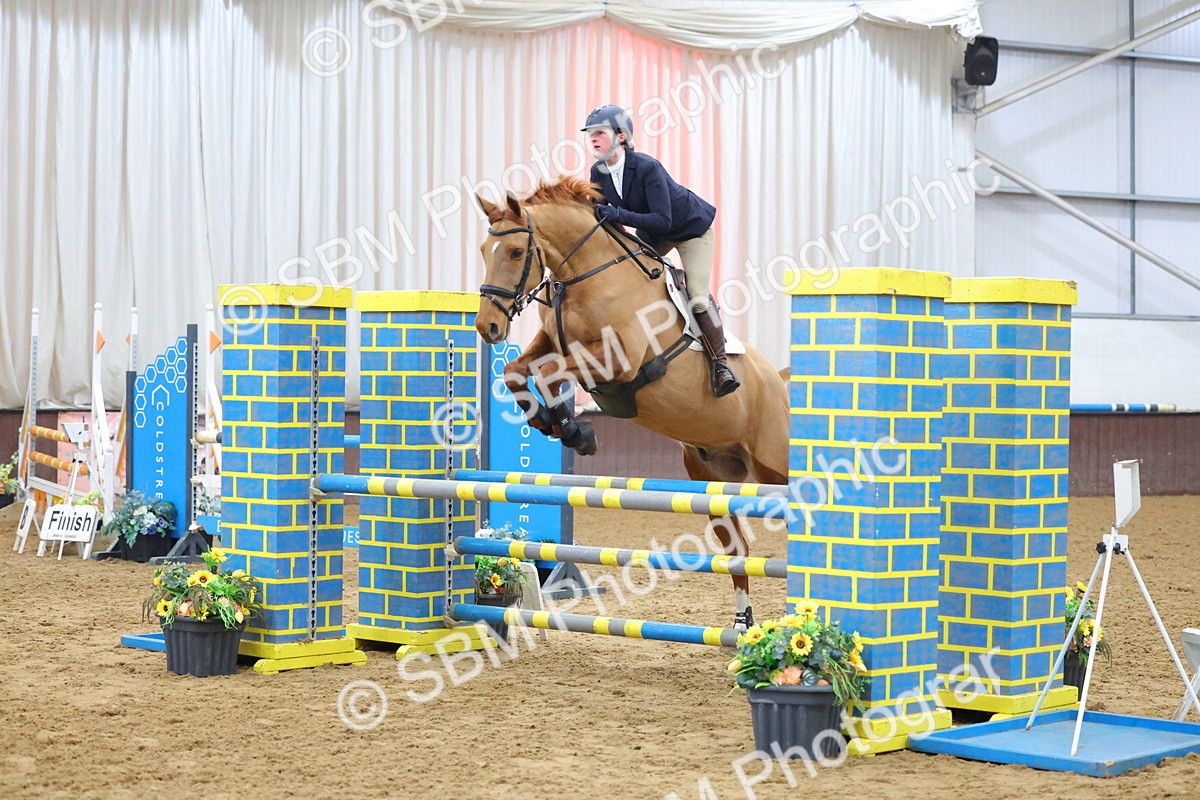 SBM_008432 - Class 21 - Nupafeed Supplements Senior Discovery/ 1m Open - First Round (1.00m)