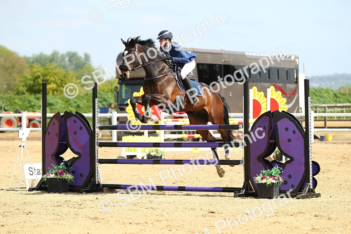 SBM_001344 - Class 5 - Senior Foxhunter 1.20m