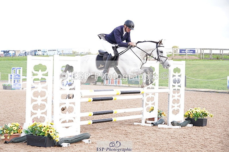 241004A-120232-00400 - Fri 02 Snr 1.05m Open