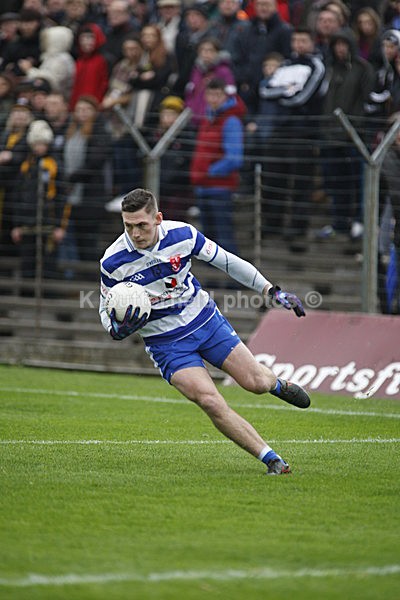 105 - Navan o Mahonys win football final 2015