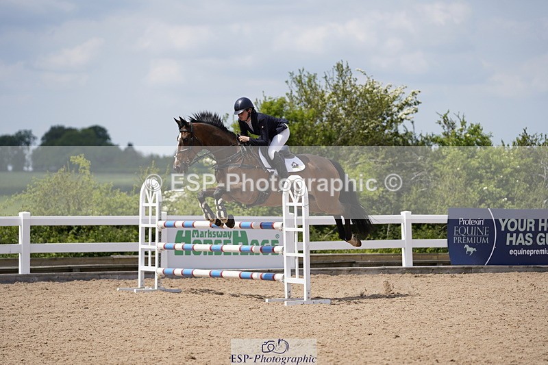 230528A-135156-07546 - Cls 34 1.05m Amateur Quali