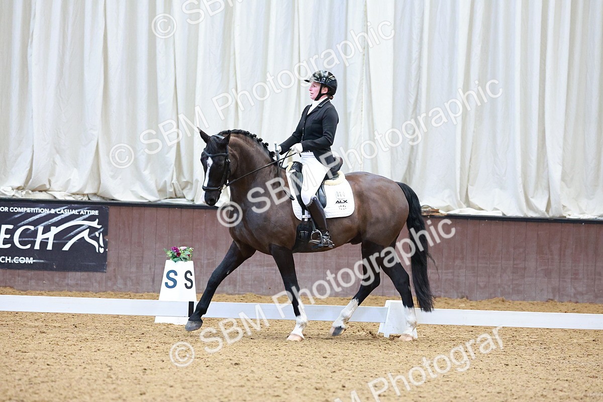 SBM_001263 - Class 18-15-16-22 - Elementary 5 Novice 5-Novice 6