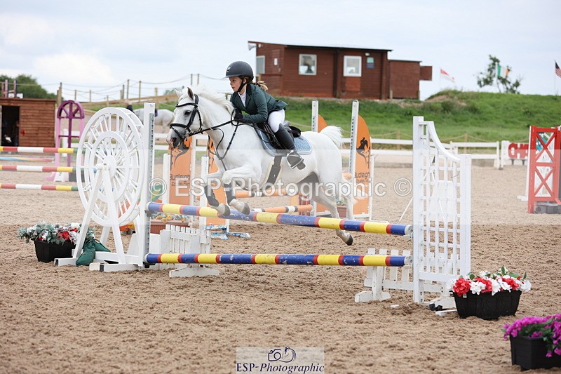 240630A-180218-16267 - Cls 28 Stepping Stones 128cm + 138cm