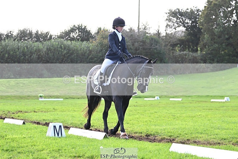 241025-142135-10004 - 452-Eleanor.Blewitt-CARRY.ON.PRINCESS