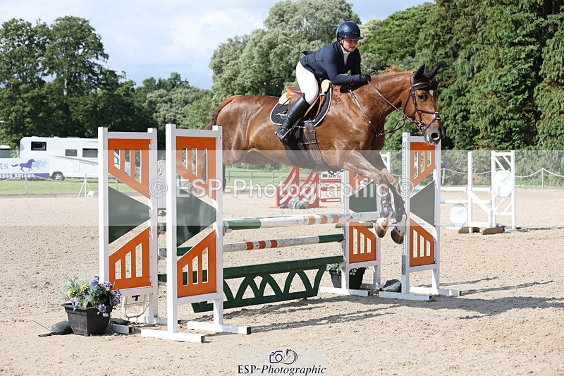 250614A-163616-08352 - Cls 30 1.05m Amateur Q and Open