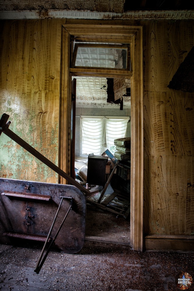 Abandoned Empire Hotel (Sharon Springs, NY) | Listing - The Empire Hotel