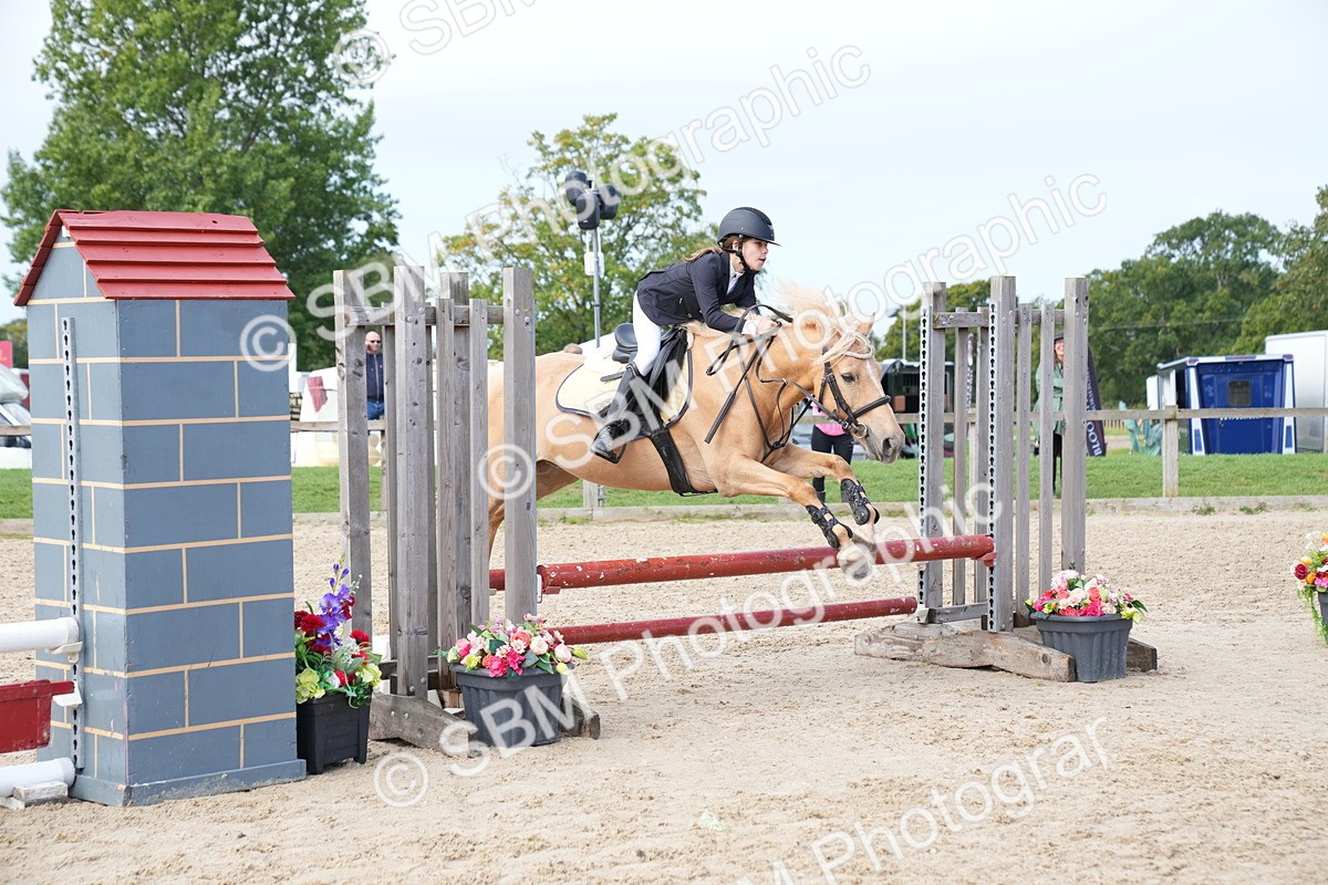SBM_03283_J55 Clear Round 60cm - Christina Spiteri