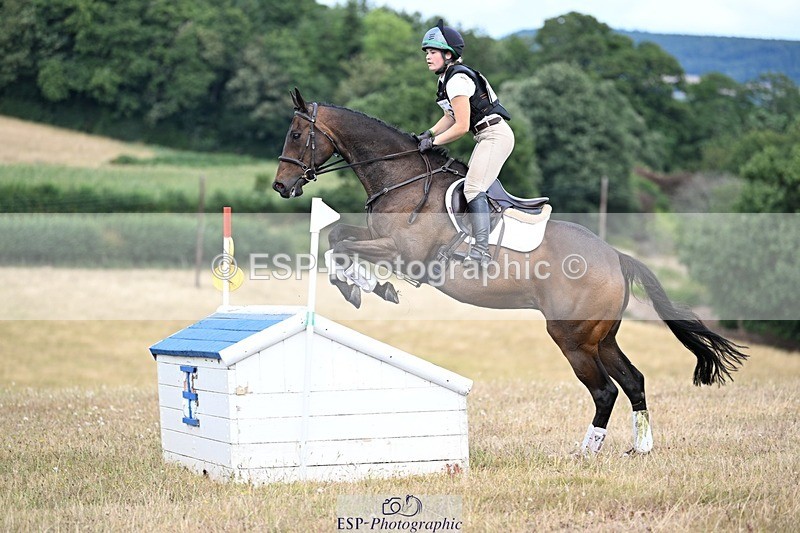 250803A-151913-16188 - O-668-Leia.Massey-SLIPALONGTREVASKIS