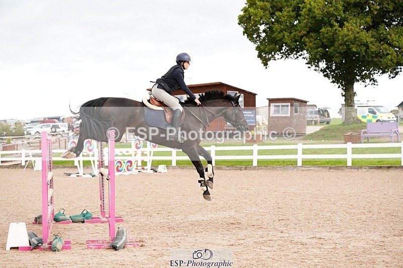 250921-142834-04040 - Cls 27+28 Club and Schools 1m