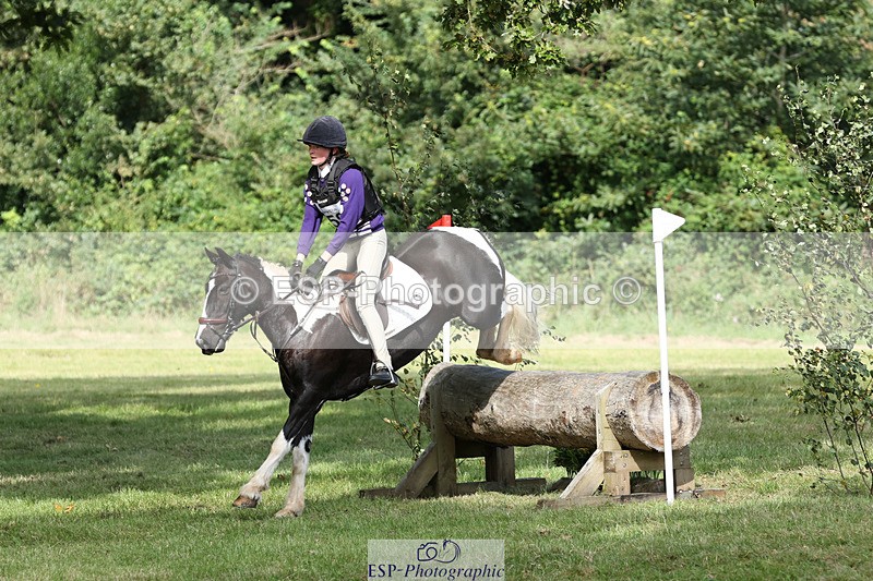 240825X-110544-32202 - 70cm XC 11.00 to 12.00