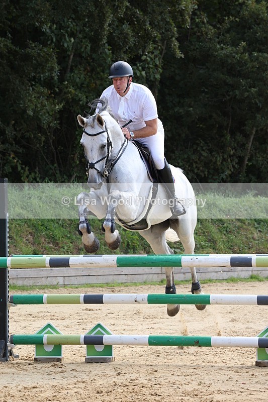 3E7A1762 - Class 8: Senior Newcomers/1.10m open