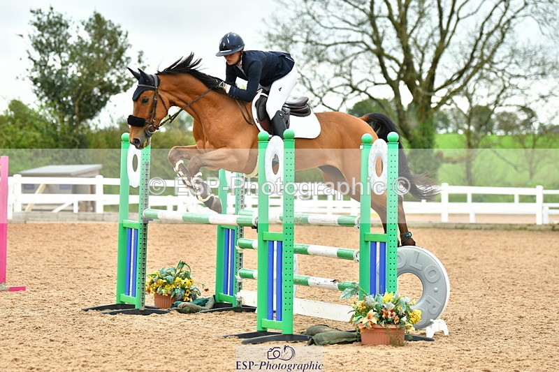 230507A-134639-08213 - Cls 43 1.05m Amateur Quali