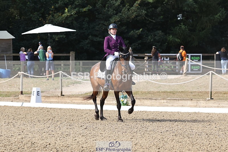 250809A-100915-02309 - 004-Nicola.KayesBoss.X