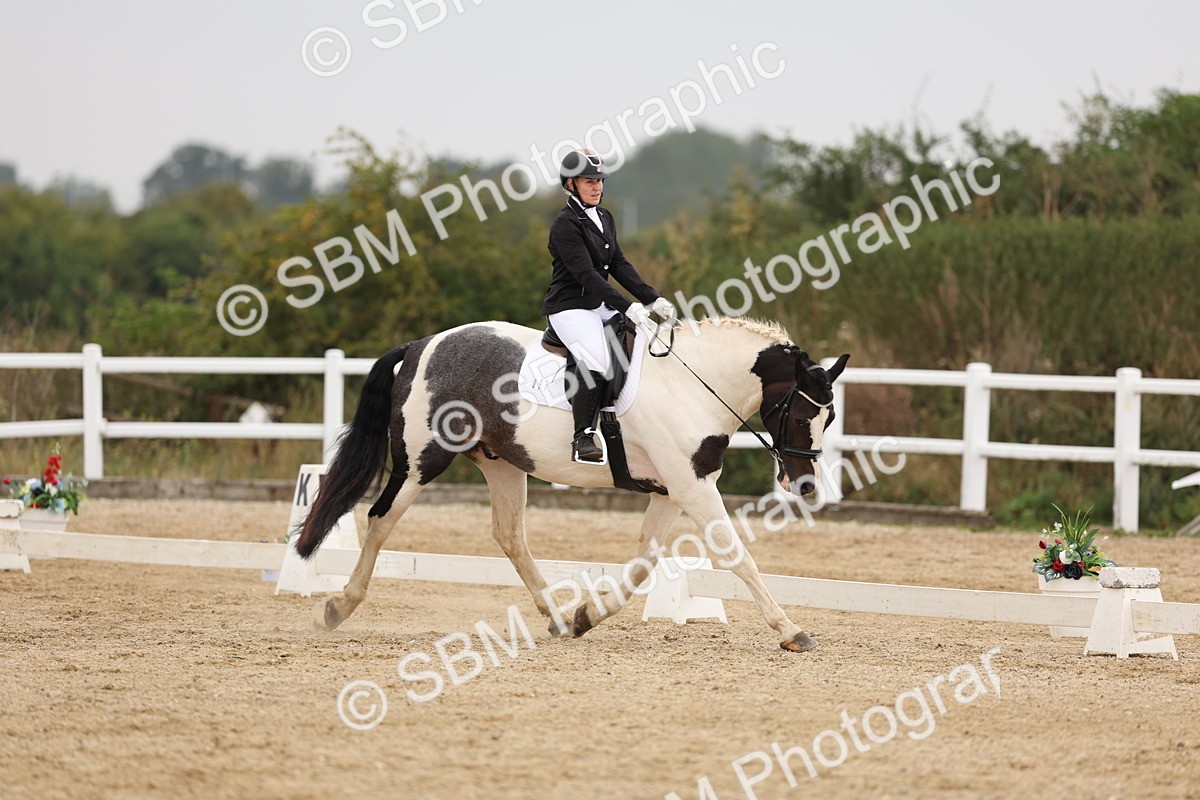 SBM_01583 - Class 9 - Novice 27 Champs