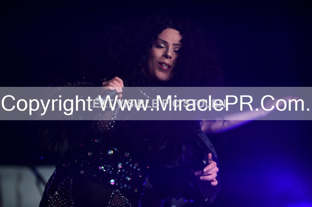 SH4_5900 - The Cher Experience
