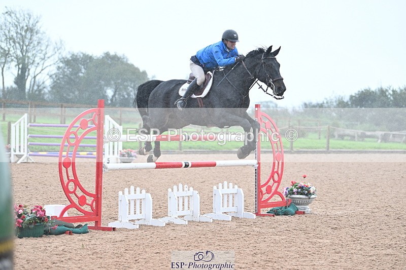 231013A-160118-03181 - Cls 10 National 1.30m Open