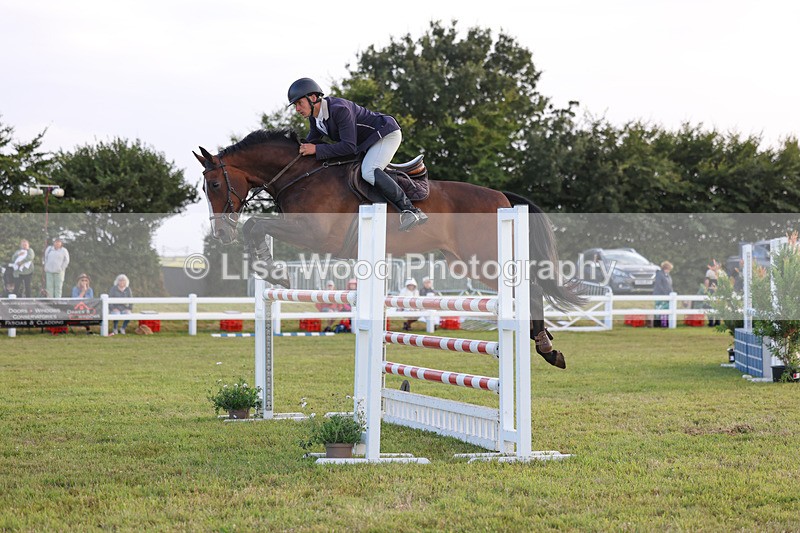 3E7A4980 - Class C1: Showjumping Senior Newcomers/1.10m open