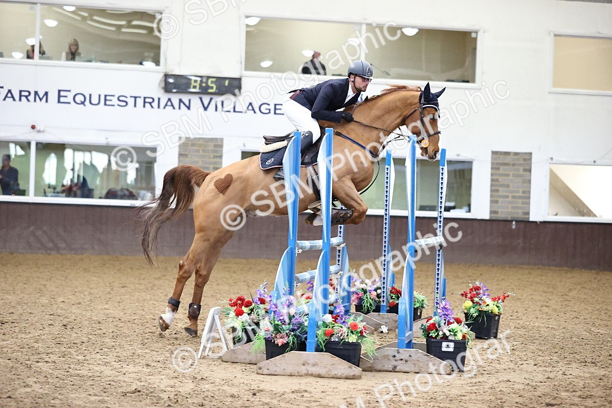 SBM_004904 - Class 16 - Senior Newcomers - 1.10m