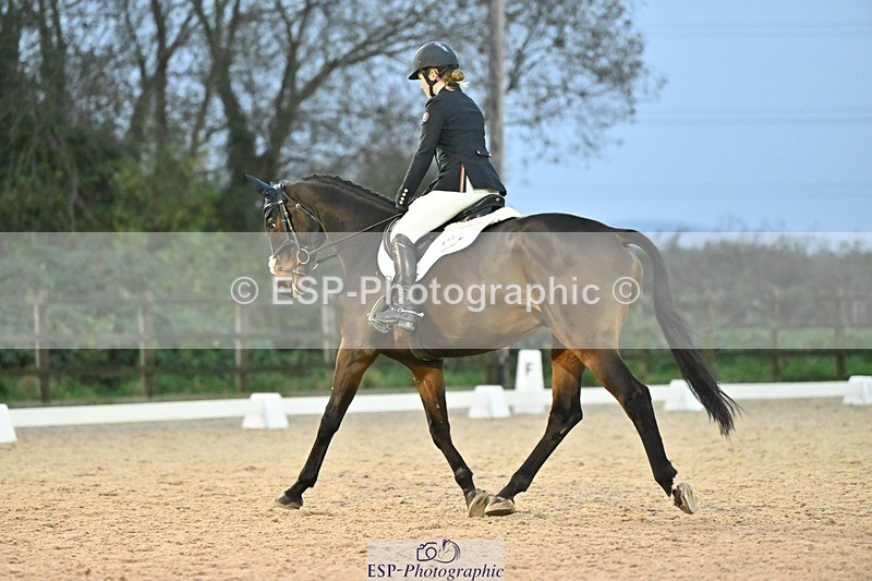 241103-163948-03394 - Novice 1 - 16.18 to 17.50