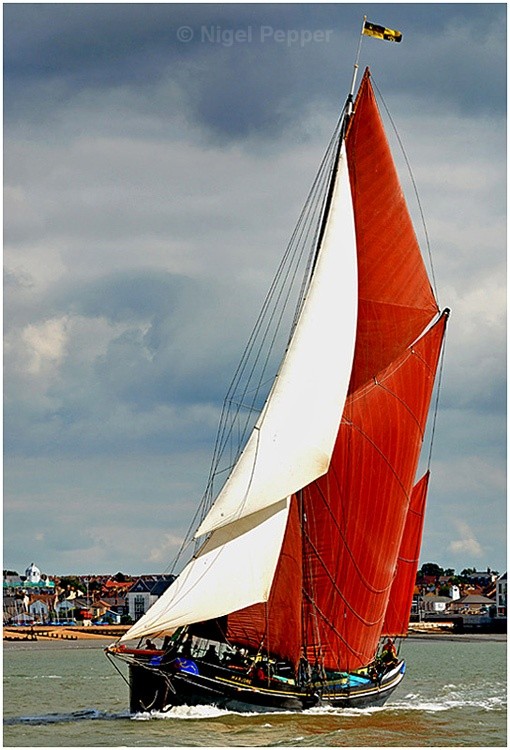 Racing To The Line - Colne Barge and Smack Race