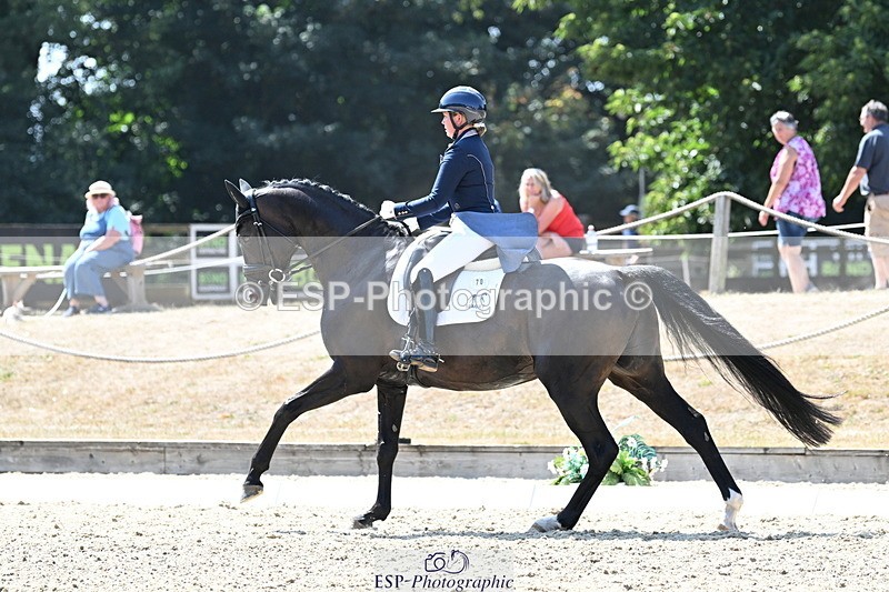 250810A-140036-07182 - 070-Abbie.NewburySeagry.Firstamour