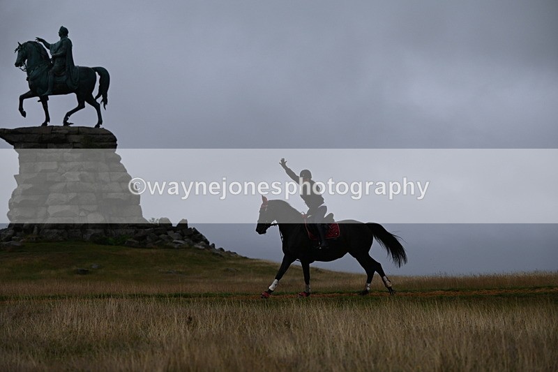 DSC_1698 - Time at Statue 12:13 to 12:32